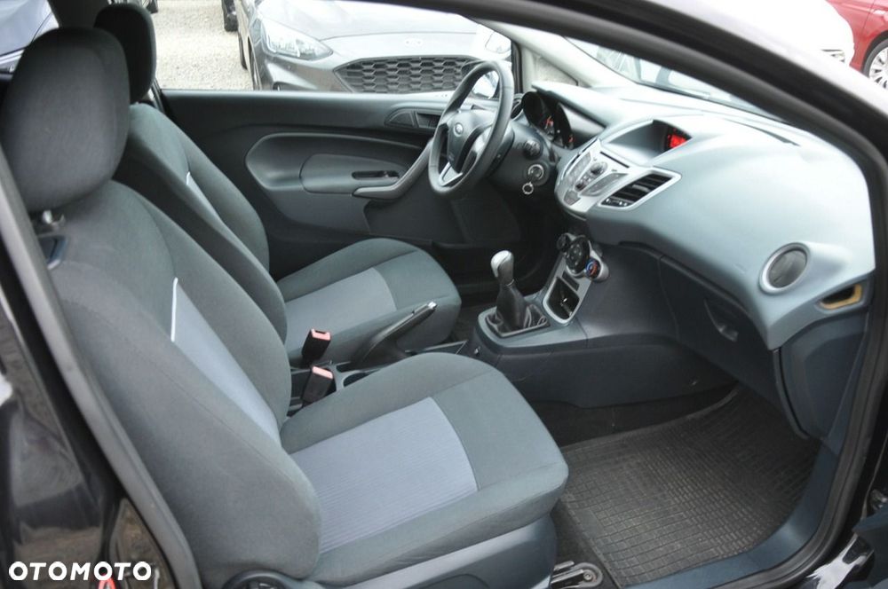 Ford Fiesta 1.25 Trend - 12