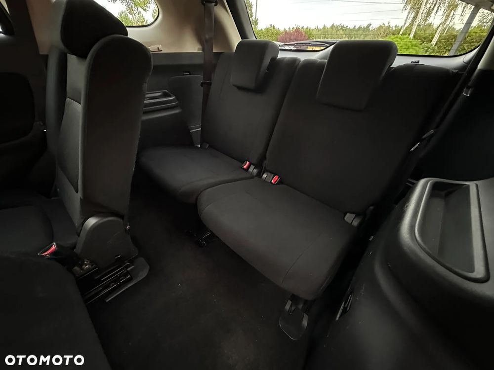 Mitsubishi Outlander - 21