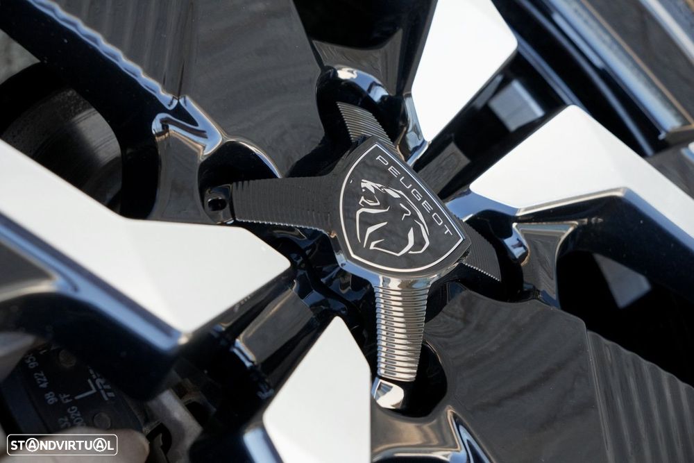 Peugeot 2008 1.2 PureTech Allure Pack EAT8 - 34