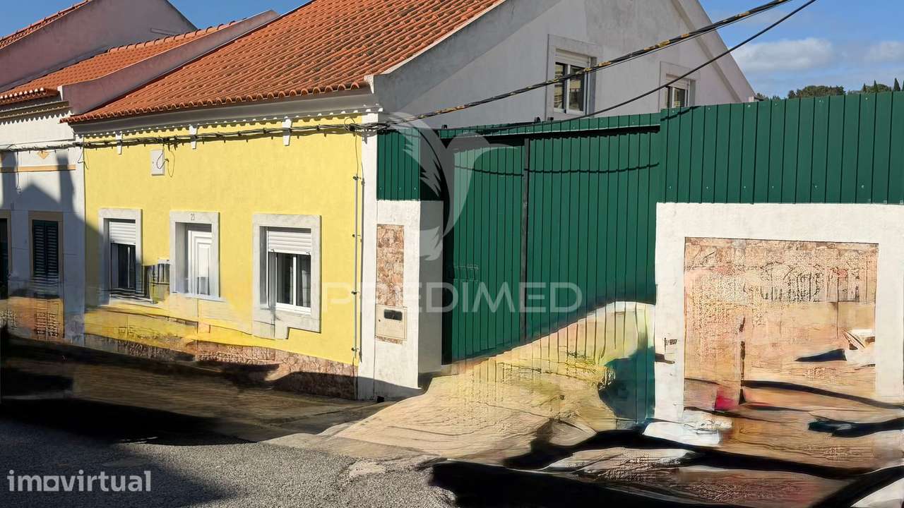 Moradia T4 com parqueamento (Centro de Setúbal) - Grande imagem: 3/34