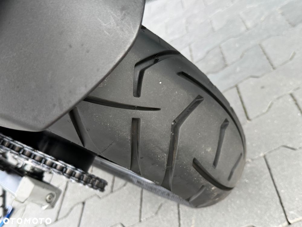 Suzuki V-STROM - 31