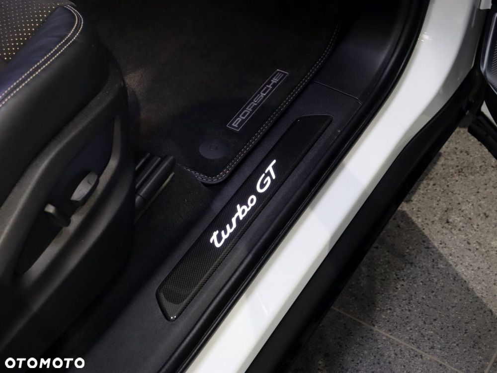 Porsche Cayenne Turbo GT - 34