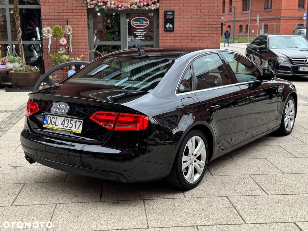 Audi A4 Limousine - 3