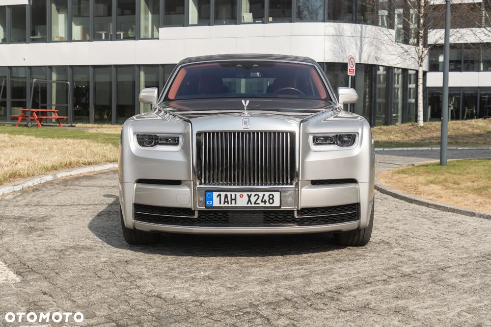 Rolls-Royce Phantom Standard - 8