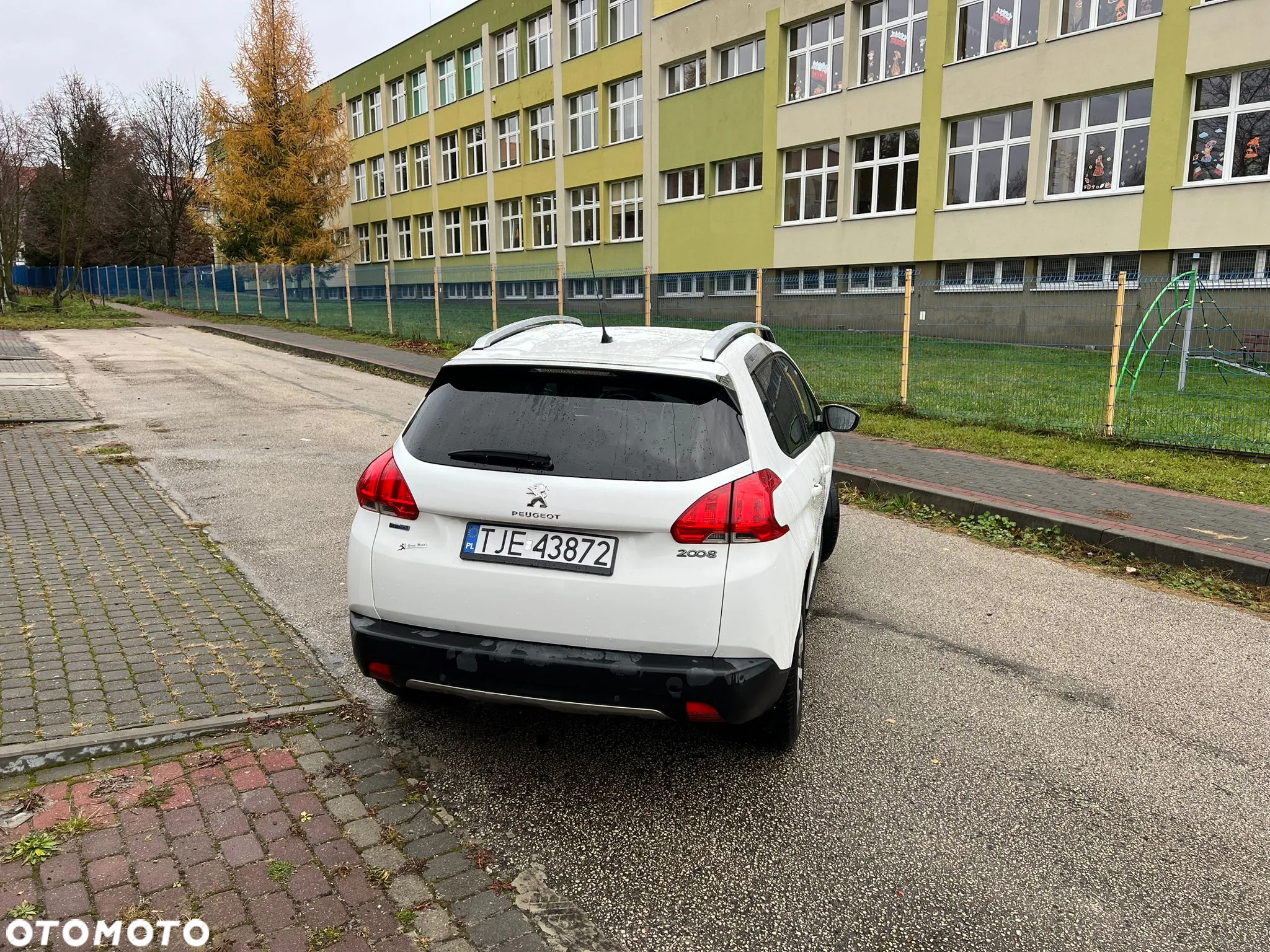 Peugeot 2008 1.6 BlueHDi Style - 3