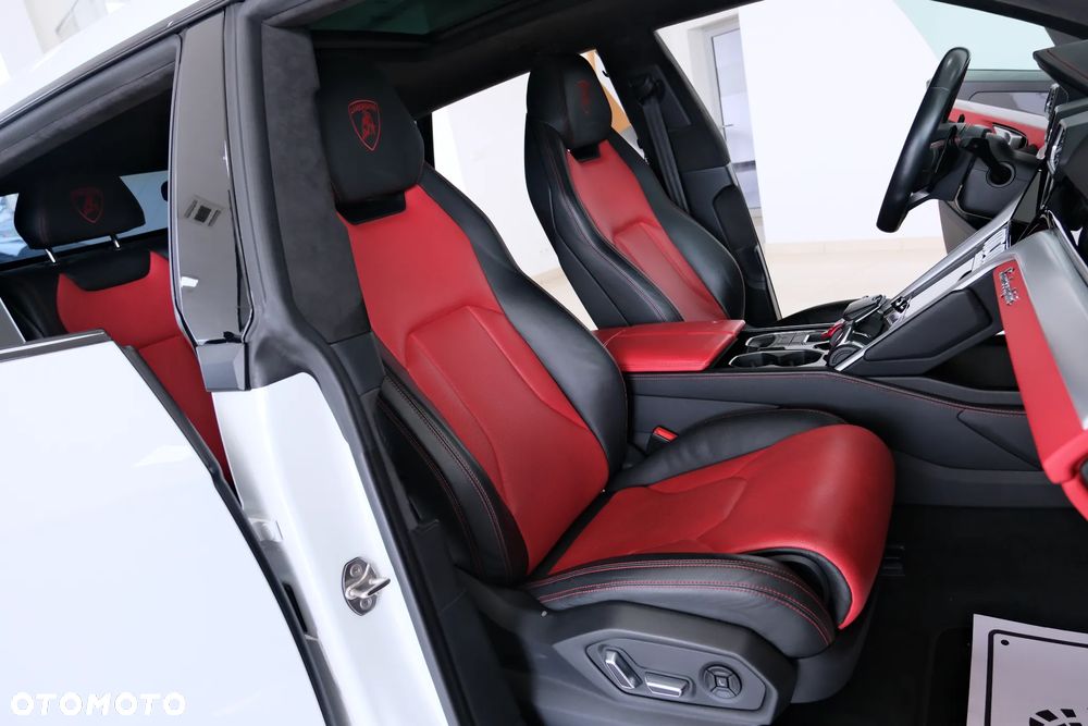 Lamborghini Urus - 31