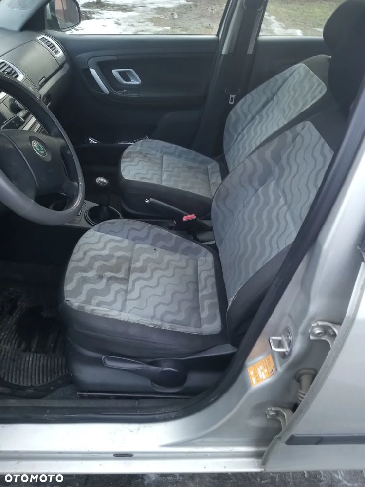 Skoda Fabia 1.6 16V Comfort - 8