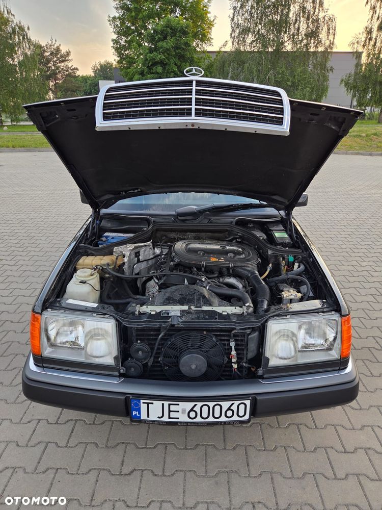 Mercedes-Benz W124 (1984-1993) ver-260-se - 14