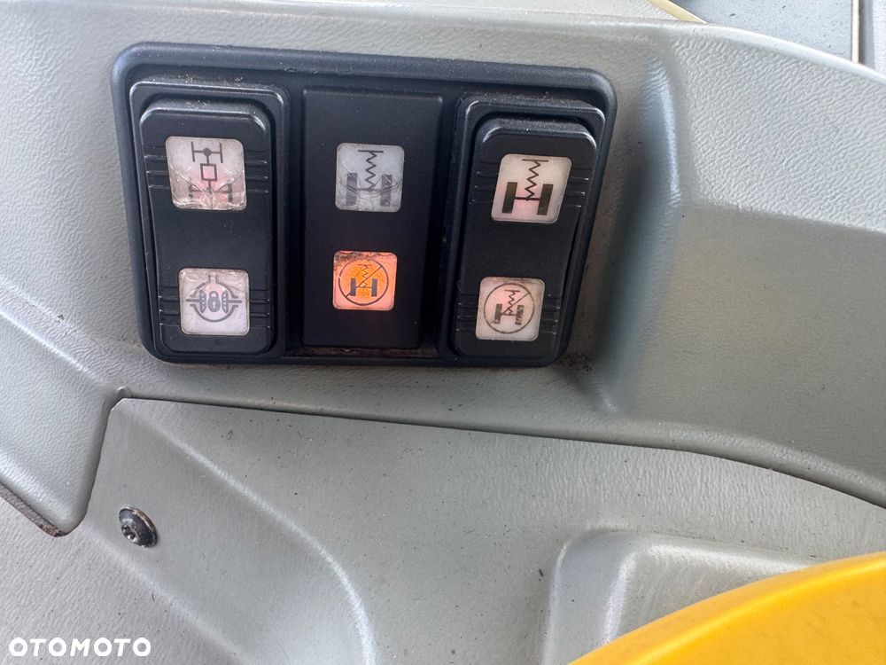 Massey Ferguson 8250 PowerControl - 34