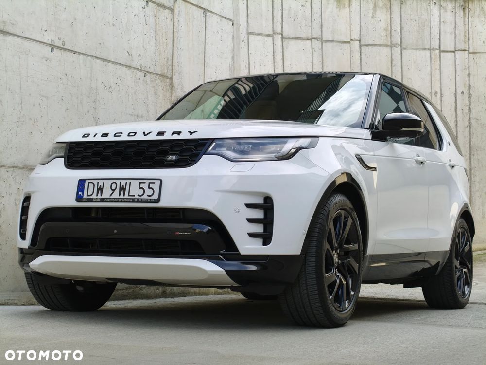 Land Rover Discovery D250 R-Dynamic SE