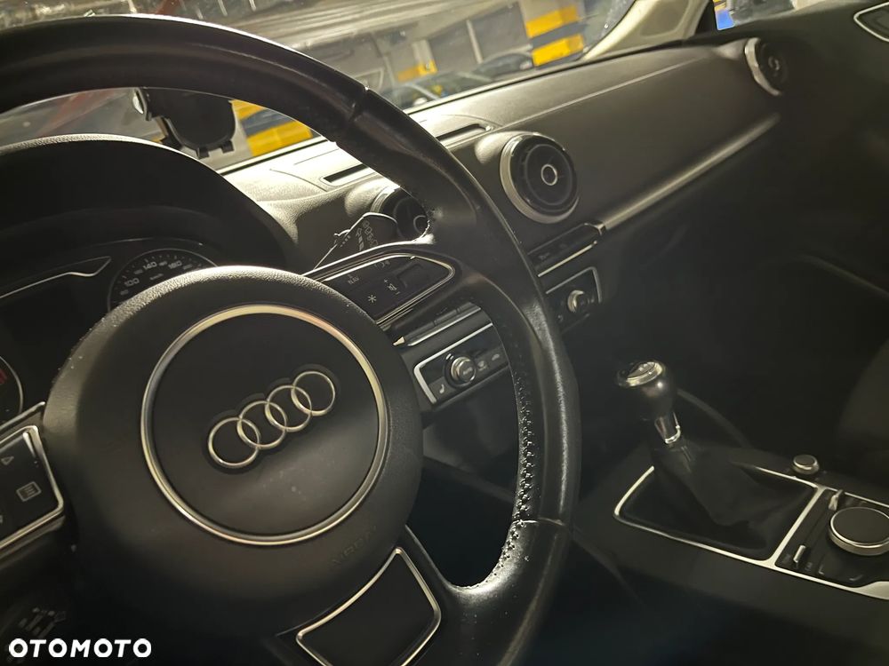 Audi A3 3-drzwiowe 1.4 TFSI Attraction - 1