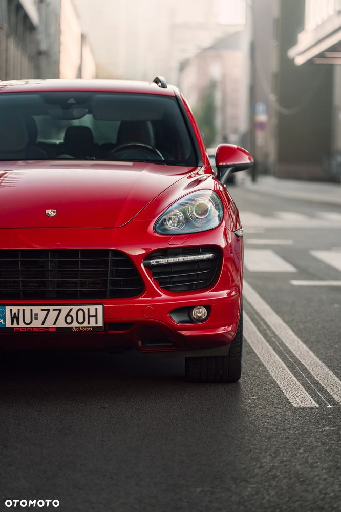 Porsche Cayenne GTS - 5