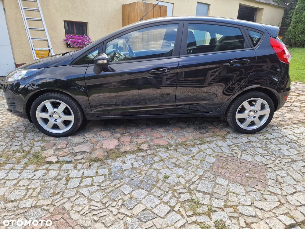 Ford Fiesta - 17