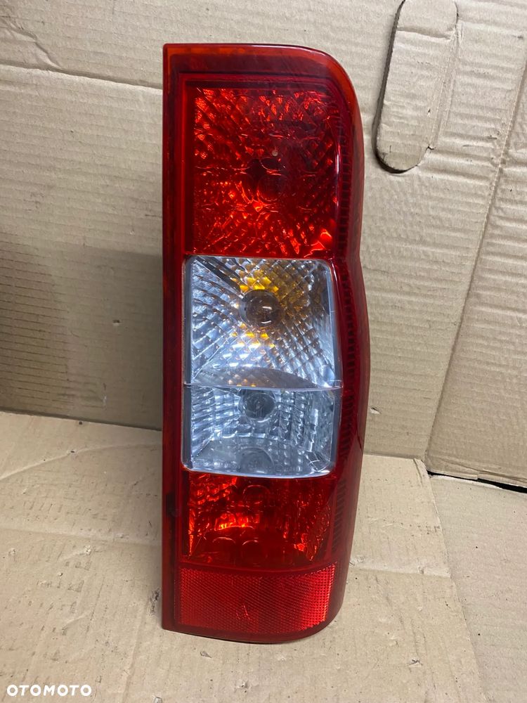LAMPA TYLNA PRAWA FORD TRANSIT V MK7 TK034773 - 1