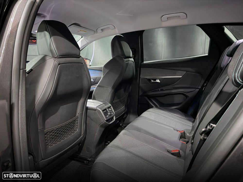 Peugeot 3008 1.2 PureTech Allure Pack - 30