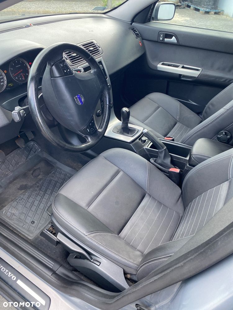 Volvo V50 1.8 Momentum - 11