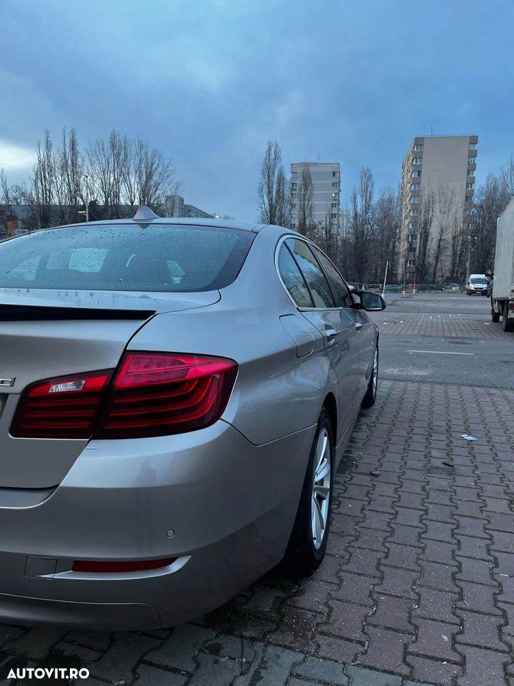 BMW Seria 5 525d xDrive - 2
