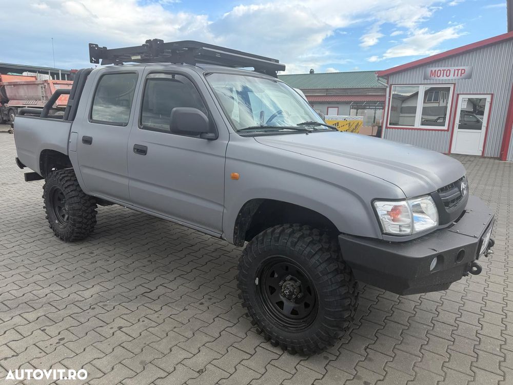 Toyota Hilux - 1