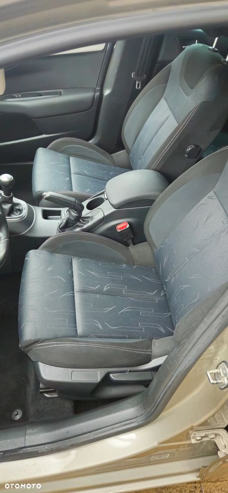 Citroën C4 1.6 VTi Exclusive - 6
