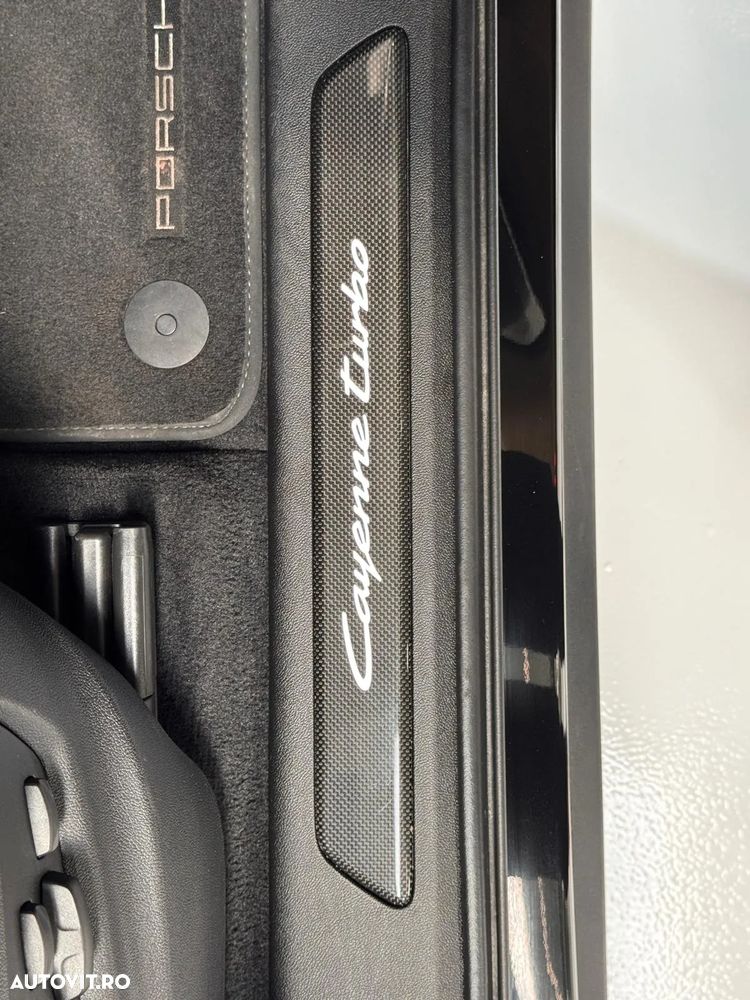 Porsche Cayenne - 20