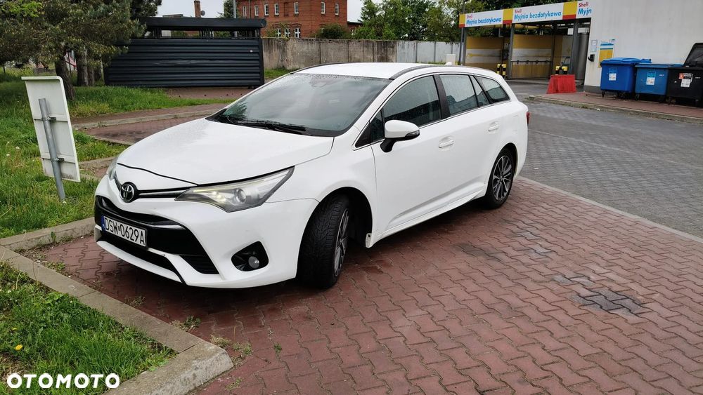 Toyota Avensis 2.0 D-4D Prestige - 13