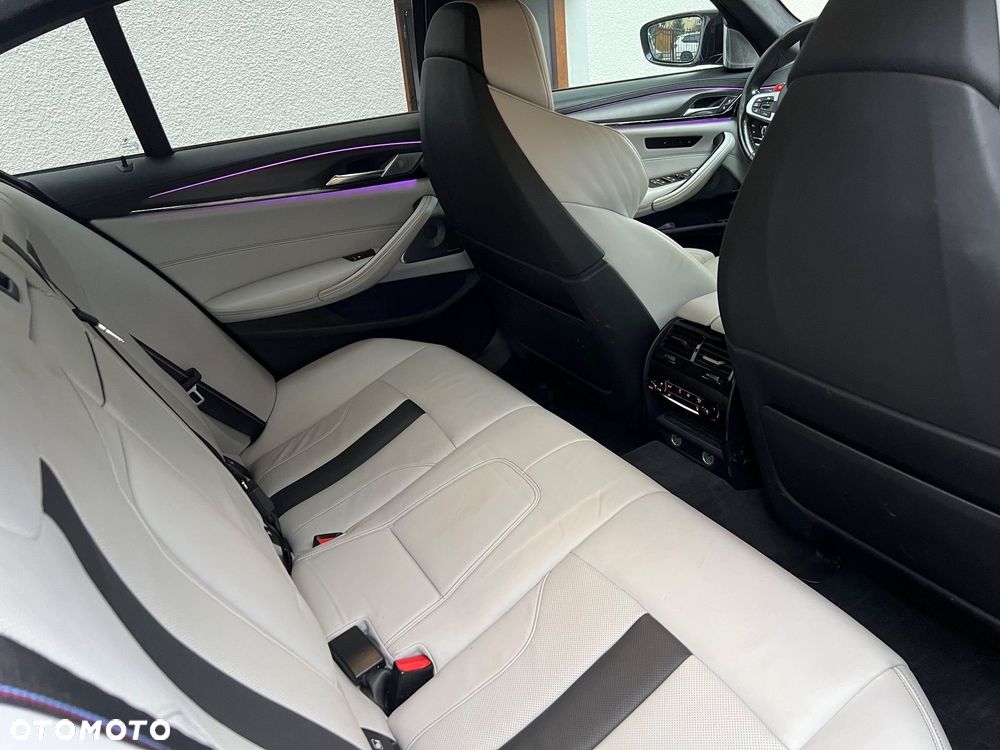 BMW M5 Standard - 15