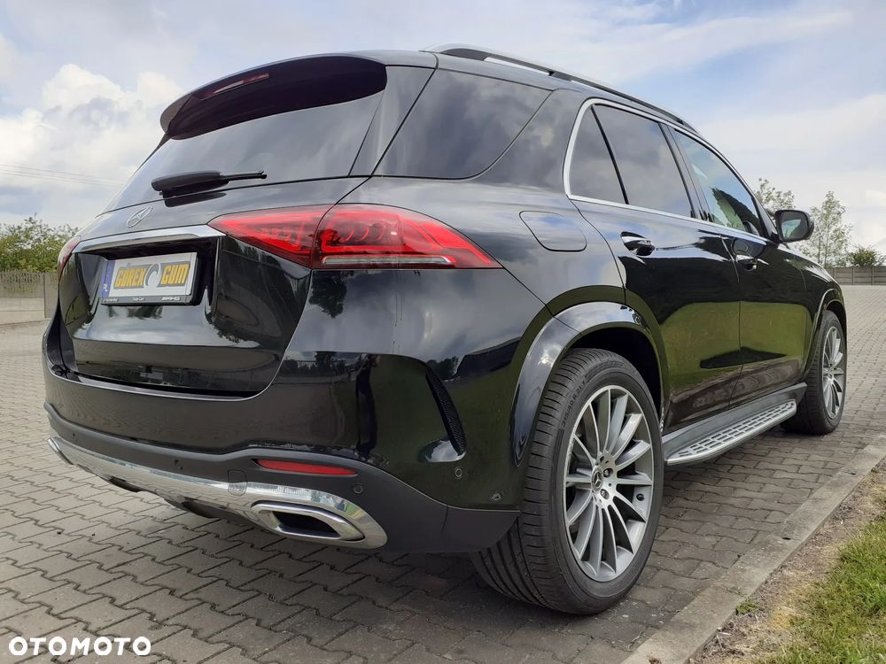 Mercedes-Benz GLE 300 d 4Matic 9G-TRONIC AMG Line - 12