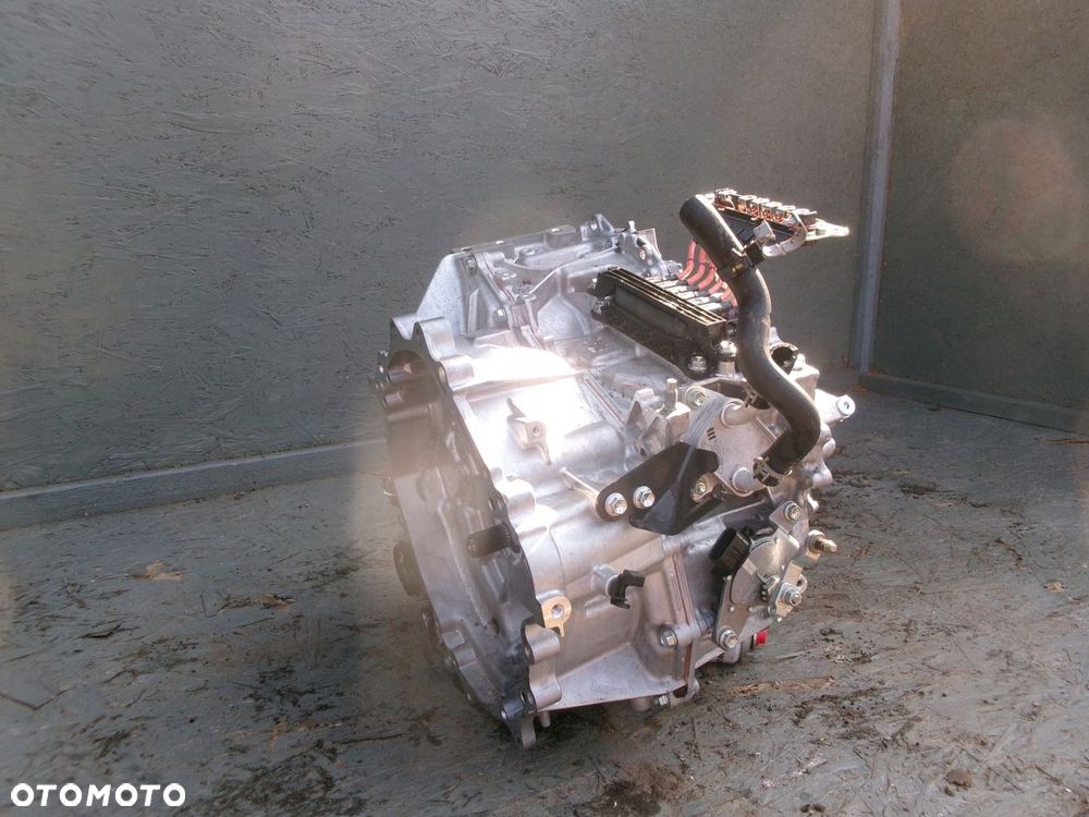 Toyota Yaris Cross 1,5 Hybryda Skrzynia Biegów 2024 - 2