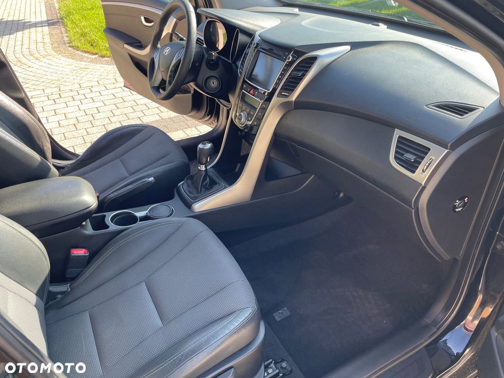 Hyundai i30 1.4 Premium - 10