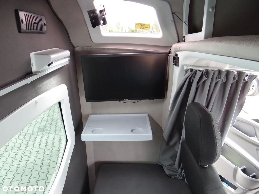 Iveco DAILY 35S-210-HiMATIC,AiR PRO,LEDY,NAVI, WEBASTO,SYPIALNIA LAMAX - 33