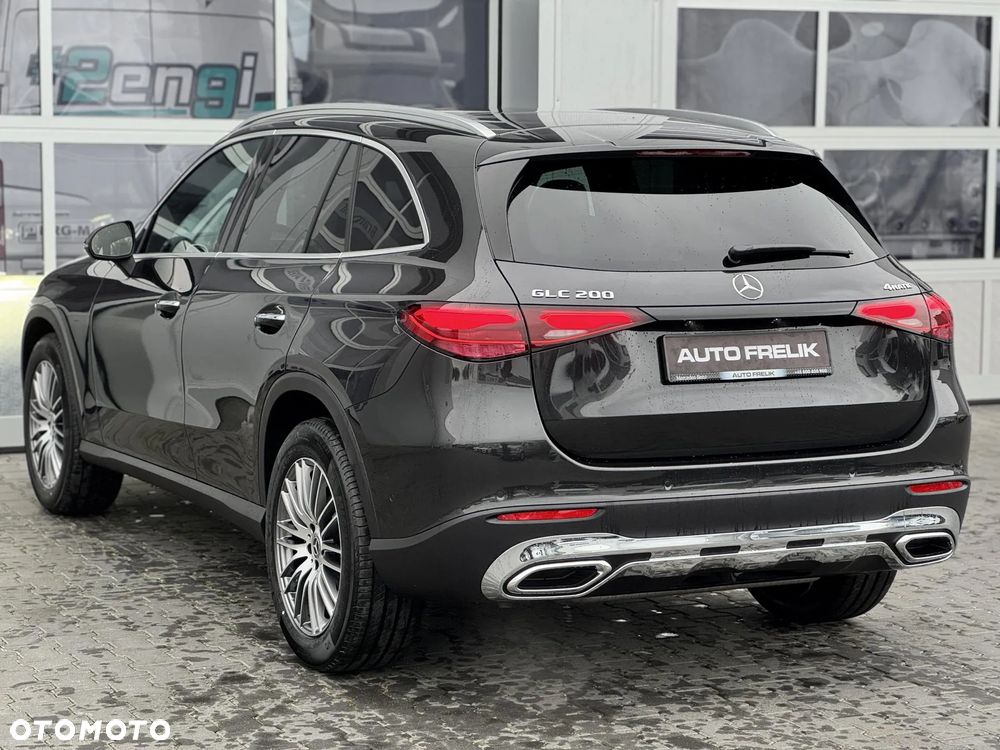 Mercedes-Benz GLC 200 4Matic 9G-TRONIC Avantgarde Advanced - 11