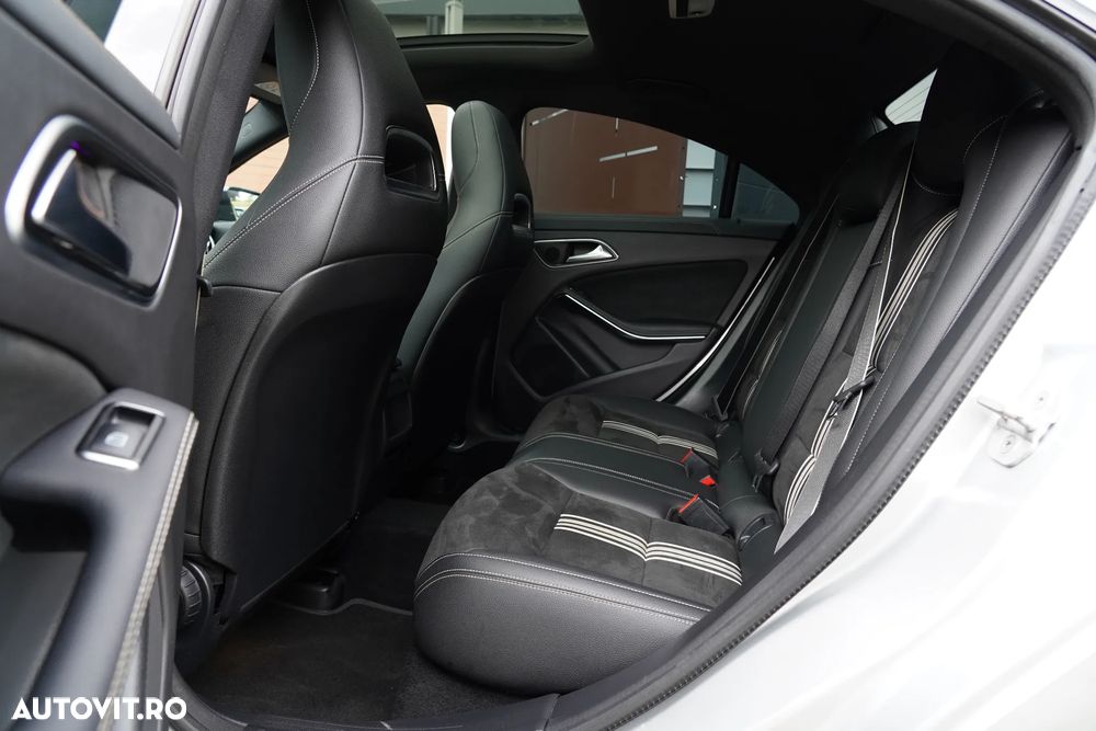 Mercedes-Benz CLA 200 7G-DCT AMG Line - 8