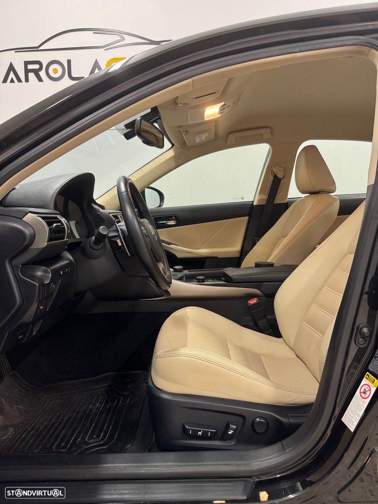 Lexus IS 300H Pack Executive+ - 8