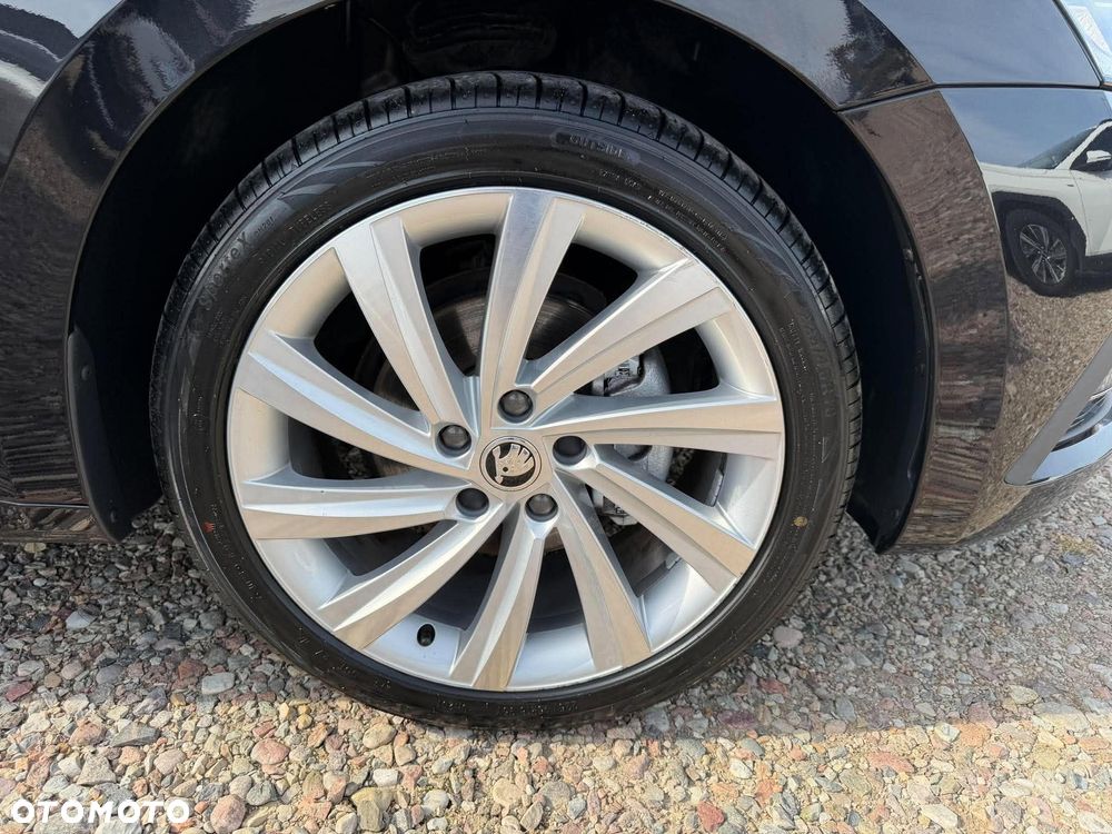 Skoda Octavia 2.0 TDI DSG Premium Edition - 9