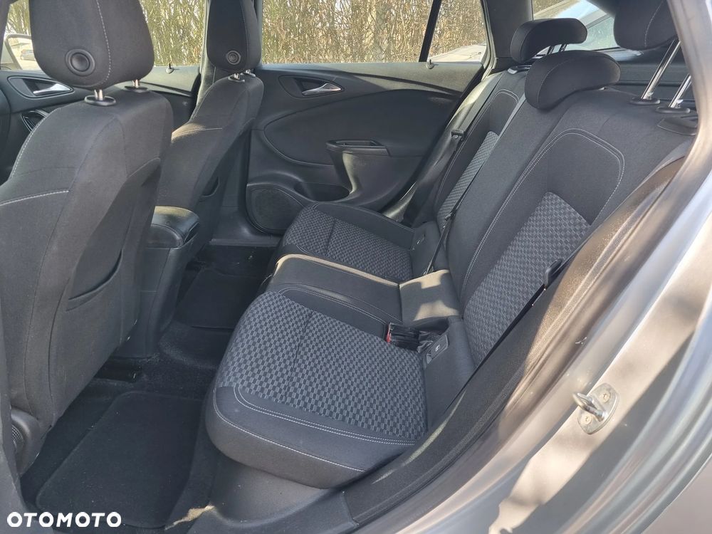 Opel Astra 1.6 CDTI Sports Tourer Active - 17