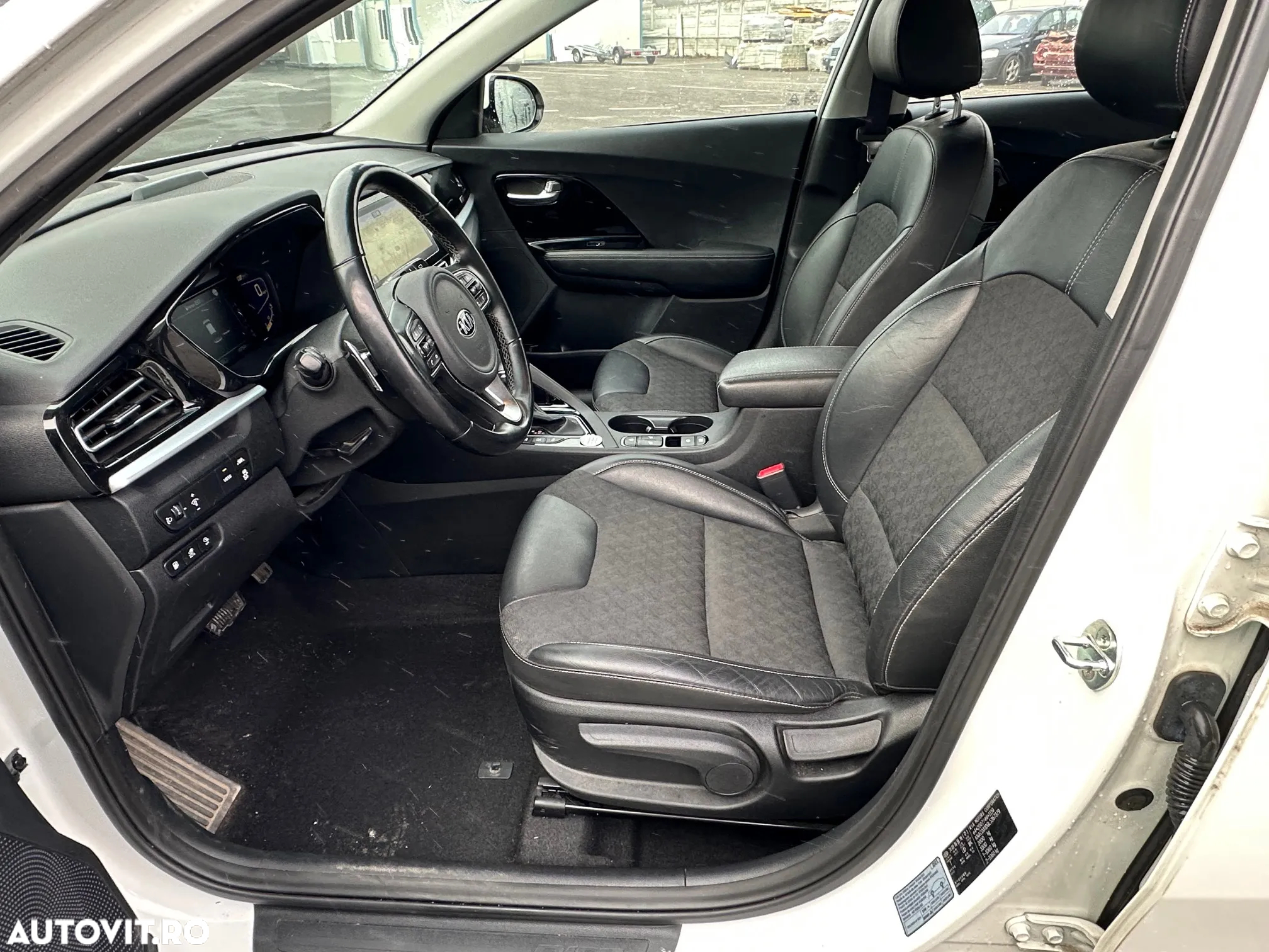Kia Niro 1.6 GDI PHEV 2WD Aut. Vision - 10