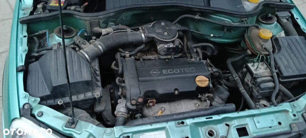 Opel Corsa 1.2 16V Base / Start - 6