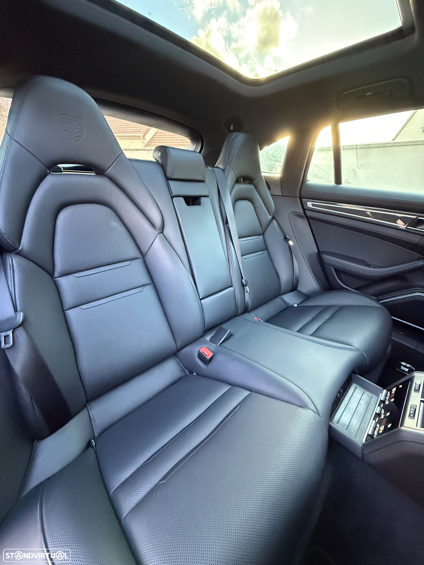 Porsche Panamera Sport Turismo 4 E-Hybrid - 9