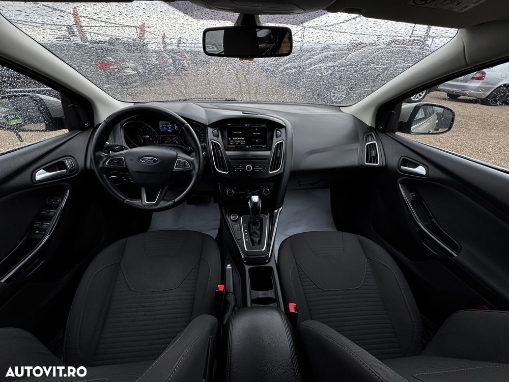 Ford Focus - 5