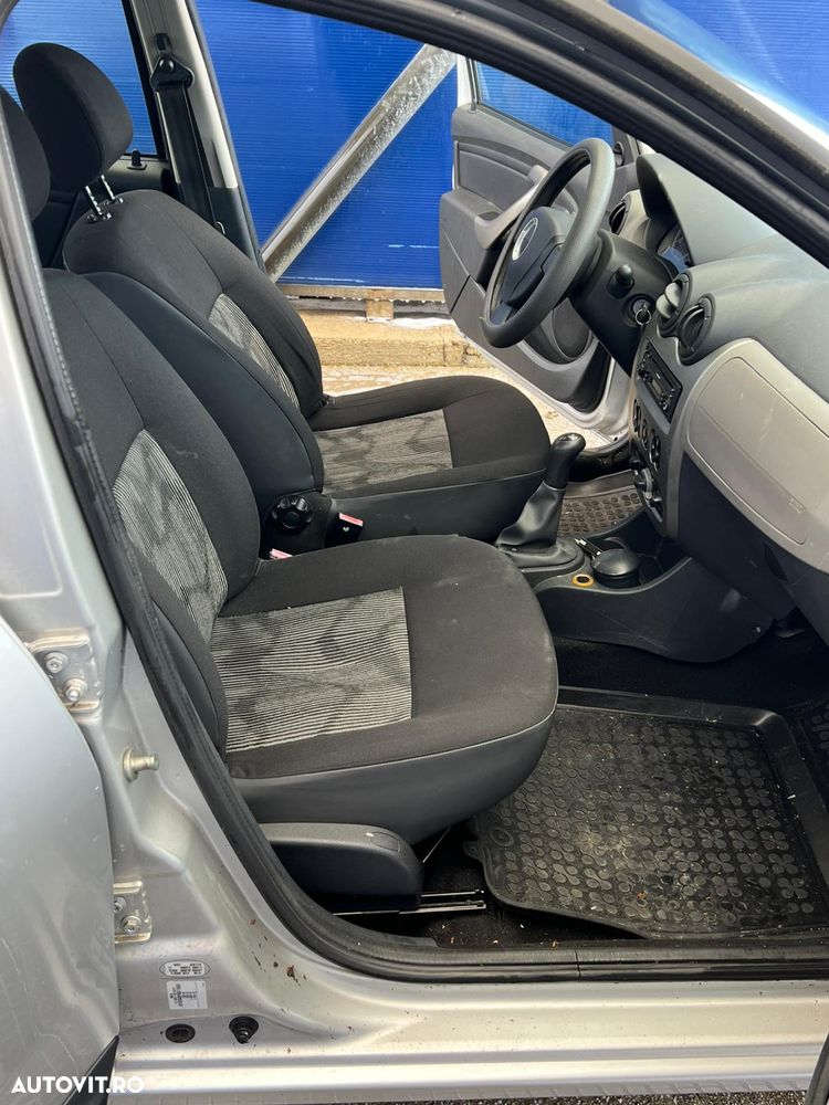 Dacia Sandero 1.6 MPI Preference - 11