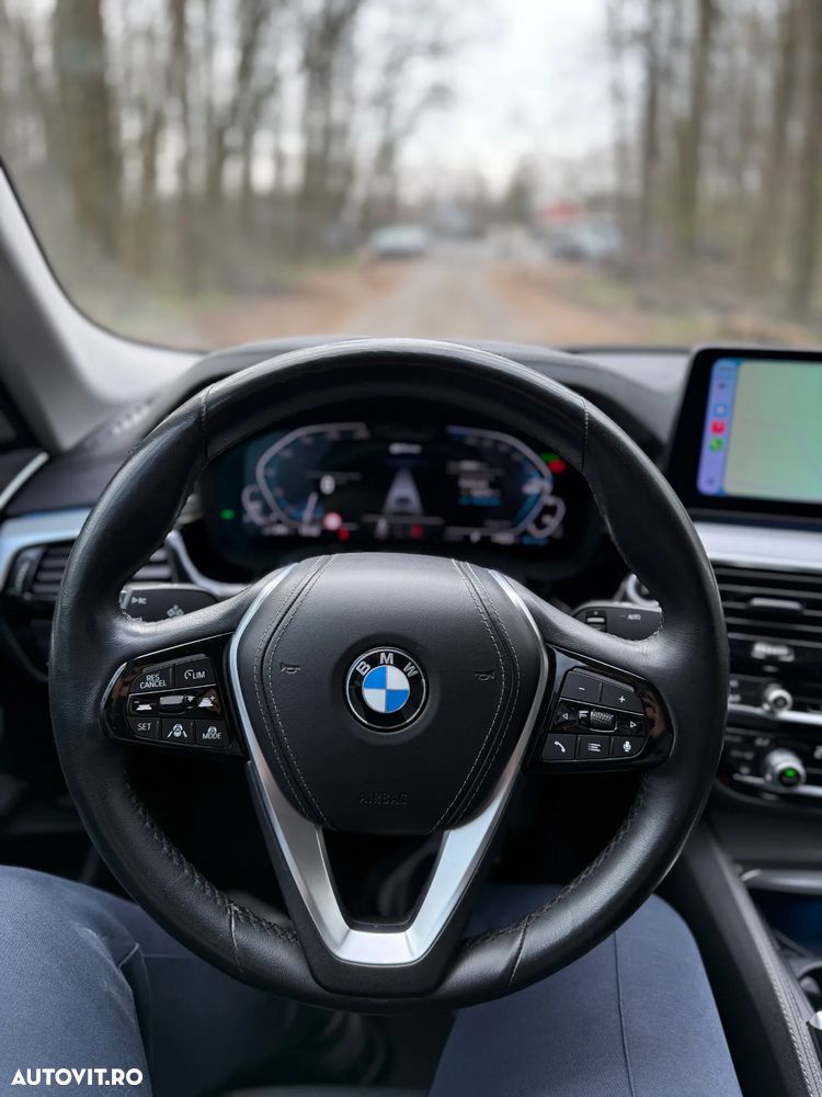 BMW Seria 5 530e xDrive Aut. Luxury Line - 6