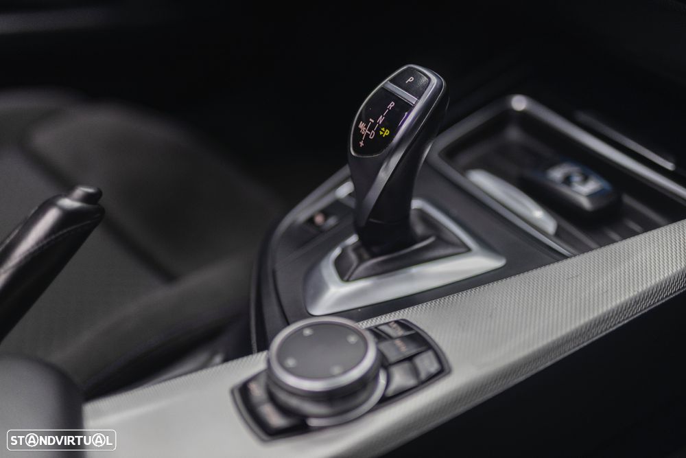 BMW 320 d xDrive DPF Aut. Edition Sport - 15