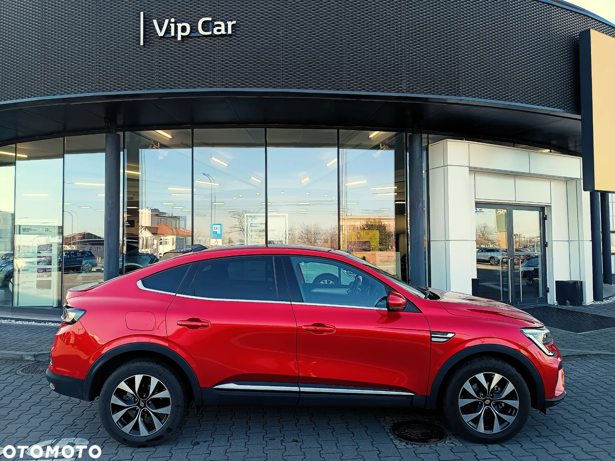 Renault Arkana 1.3 TCe mHEV Techno EDC - 4
