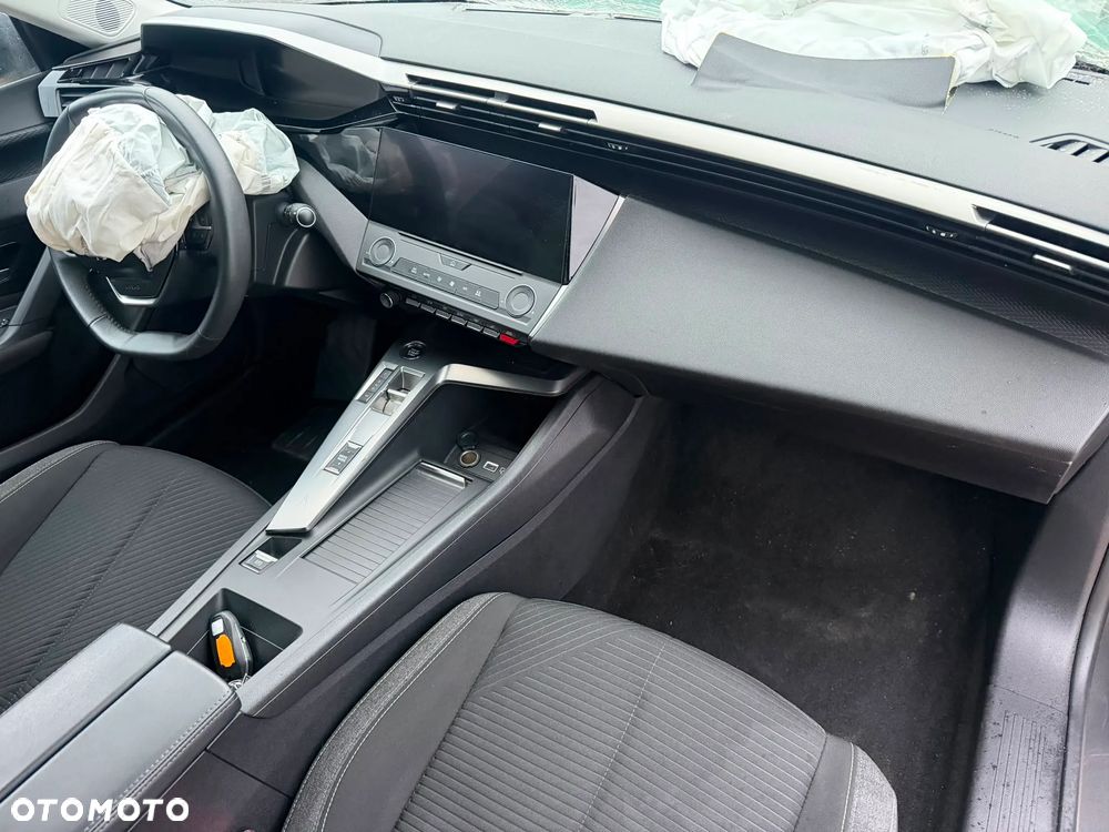 Peugeot 308 PureTech 130 EAT8 Active Pack - 8
