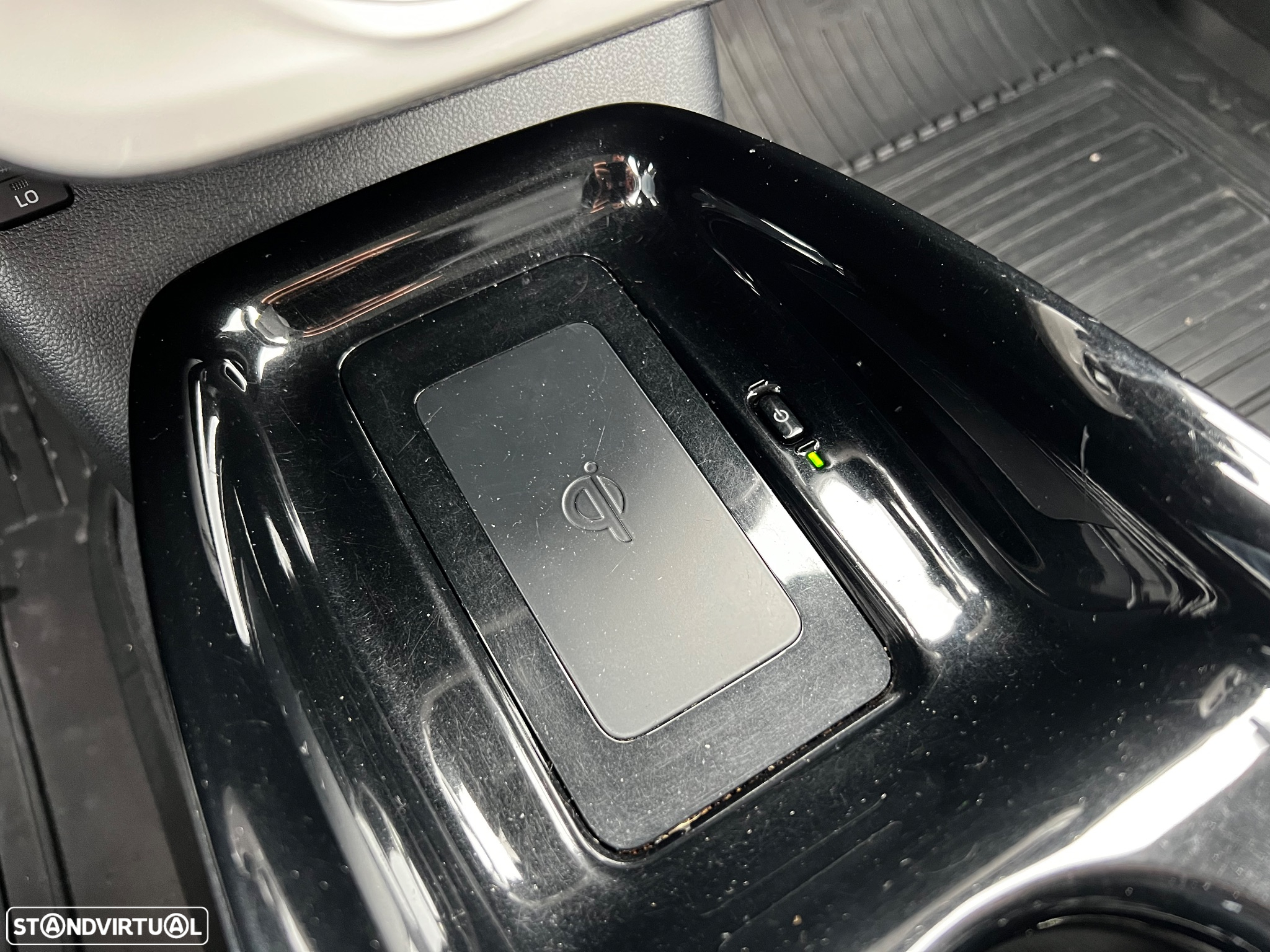 Toyota Prius 1.8 Plug-In Luxury Pele - 25
