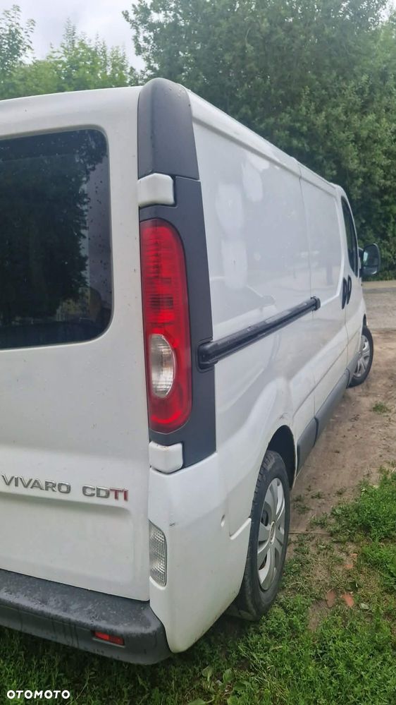 Opel Vivaro - 8