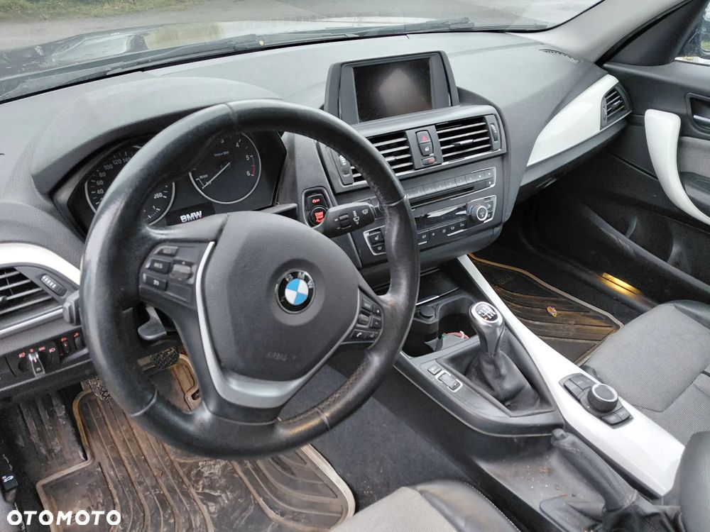 BMW Seria 1 116d DPF Edition Sport - 6