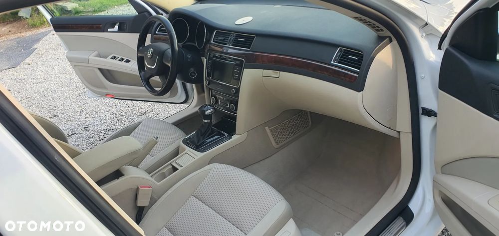 Skoda Superb 1.8 TSI DSG Exclusive - 16