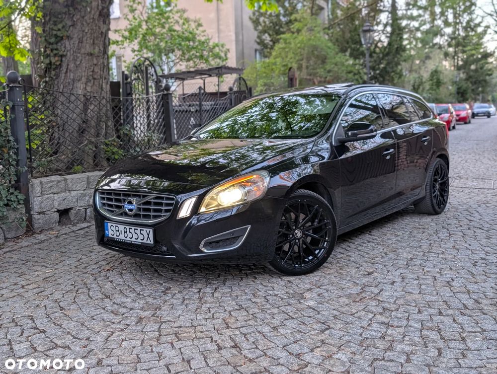 Volvo V60 D3 Summum - 4
