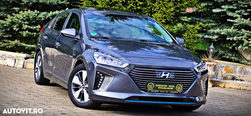 Hyundai IONIQ 1.6 GDI Premium - 24